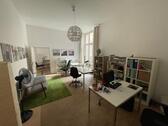 Foto - Schreibtisch Arbeitsplatz in Medienbüro 220 € + MwSt
