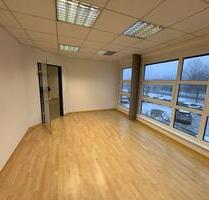 Ideal für kleine Unternehmen und Start-Up's - 2 Einzelbüros mit Empfangsbereich - Bettenfeld