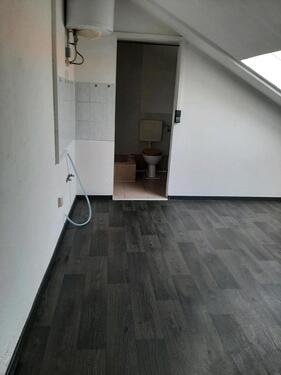Foto - 1 Zimmer Dachgeschoßwohnung zur Miete in Langenselbold