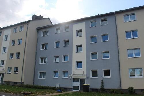 Foto - Neue Wohnung, neues Glück! Günstige 3-Zimmer-Wohnung