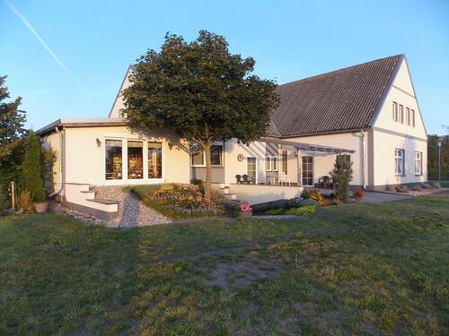 Foto - 8 Zimmer Mehrfamilienhaus, Wohnhaus in Gardelegen