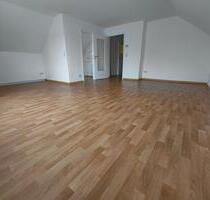 Helle Dachgeschosswohnung - 208,00 EUR Kaltmiete, in Schönebeck (Elbe) (PLZ: 39218)