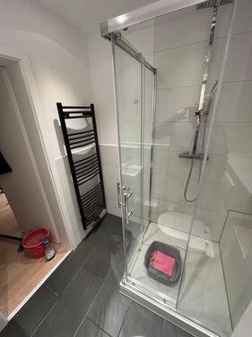 Foto - Zwei-Zimmer-Wohnung, EBK, Klima, Abstellraum