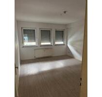 2 Zimmer Wohnung im EG zu vermieten in Solingen Wald