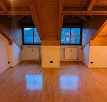 2 Zimmer Dachgeschosswohnung am Baggersee - Ingolstadt Nordost