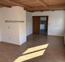 Geräumige 2,5 Zimmer EG-Wohnung mit Garage in Iggensbach