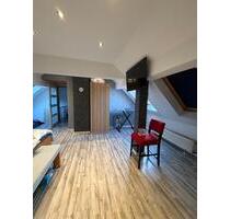 2 Zimmer DG-Wohnung mit ca. 50 m² in Hanau-Steinheim