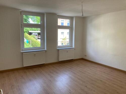Foto - *** Großzügige 2-Zimmer mit Laminat und Wanne in guter Lage!!! ***