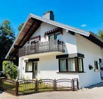 Modernisiertes Haus – beste Lage, Waldrand & großer Garten - Sankt Ingbert