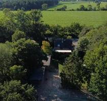 Idyllisches Haus in Alleinlage am Wald, Pferdehaltung, Außenlage - Süderhastedt