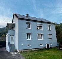 Hochwertig saniertes 3-Familienhaus, Wärmepumpe, Photovoltaik - Singhofen