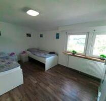 Ferienwohnung,Monteurwohnung - 18,00 EUR Kaltmiete, ca.  80,00 m² in Siegen (PLZ: 57074) Kaan-Marienborn