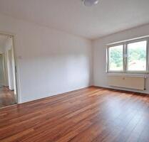 Bausendorf: Geräumige 2ZKB Wohnung mit Außenstellplatz - Trier Nord Bausendorf: Geräumige 2ZKB Wohnung mit Außenstellplatz - Trier Nord