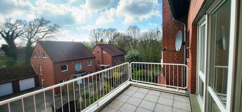 Foto - Große, hochwertig renovierte, familienfreundliche Wohnung mit großem Balkon