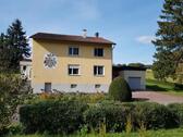 Foto - Zweifamilienhaus in Alleinlage mit 2 Garagen + KFZ Stellplätzen