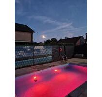 Wärmepumpe, PV-Anlage, Pool, Kamin, Garage, Stellplätze, --- - Niederkrüchten