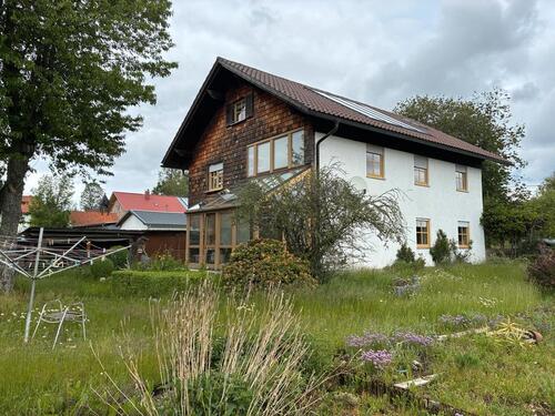 Foto - Gepflegtes Einfamilienhaus mit großem Grundstück , provisionsfrei