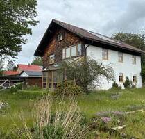 Gepflegtes Einfamilienhaus mit großem Grundstück , provisionsfrei - Haidmühle