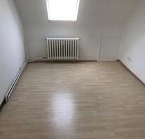 3 Zimmer DG Wohnung Klosterstr. zu vermieten - Neumünster