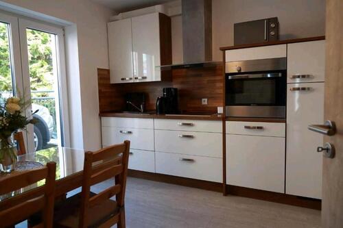 Foto - Moderne 2 Zimmer Wohnung mit Einbauküche und Balkon