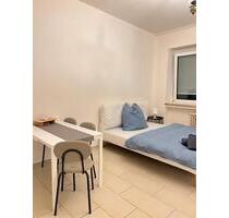 Charmante 1-Zimmer-Wohnung in zentraler Lage - möbliert - Augsburg Oberhausen