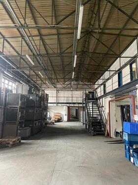 Foto - Gewerbehalle 1800m2 in Brieselang - LKW befahrbar & 25to Portalkran