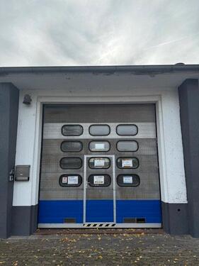 Foto - Halle - Zentral in Würzburg - im eingezäunten Grundstück