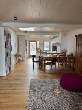 Foto - Großzügige 3 Zimmerwohnung im Holzhaus