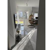 2 Zimmer Wohnung mit Garten - 1.200,00 EUR Kaltmiete, ca.  68,00 m² in Lampertheim (PLZ: 68623)