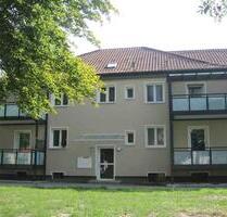 Schöner Wohnen! Frisch renovierte, geräumige 2,5 - Zimmer-Wohnung mit Balkon! - Mühldorf am Inn