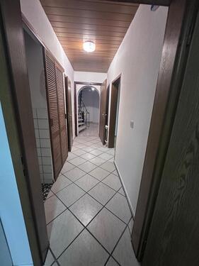 Foto - 2-Zimmer-Wohnung mit Einbauküche im Ergeschoss - Worms Herrnsheim