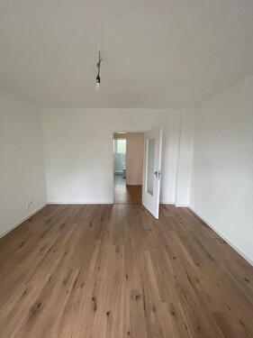 Foto - Helle 2.5-Zimmer-Wohnung mit Balkon - frisch saniert