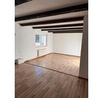 Wohnung 2 Zimmer .. Küche .. Bad .. Garten und Keller - Saarbrücken Dudweiler