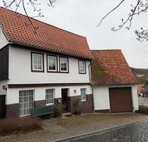 Haus mit Garage in Gernrode - 115.000,00&nbsp;EUR Kaufpreis, ca.&nbsp; 120,00&nbsp;m&sup2; in Quedlinburg (PLZ: 06485) Gernrode