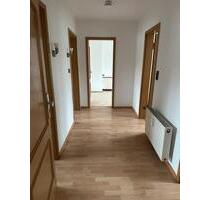 Schöne DG-Wohnung in 47798 Krefeld zu vermieten!!