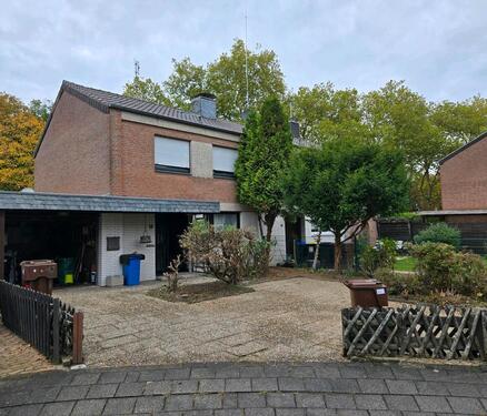 Foto - Einfamilienhaus Doppelhaushälfte Garage Waldrandlage in Wickrath