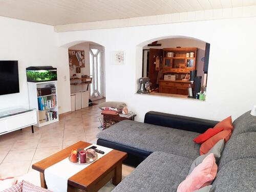 Foto - Schöne 3 Zimmer KB Wohnung 80 qm + Garagenstellplatz