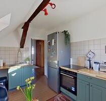 Zentrumsnah in Celle: Gemütliche 3-Zimmer-Dachgeschosswohnung mit Einbauküche!