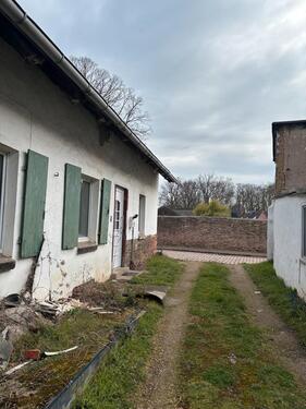 Foto - Fünf Familienhaus zu verkaufen - 78.000,00&nbsp;EUR Kaufpreis, ca.&nbsp; 500,00&nbsp;m&sup2;