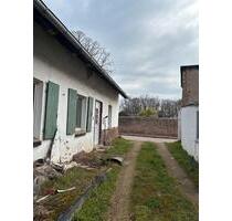 Fünf Familienhaus zu verkaufen - 78.000,00&nbsp;EUR Kaufpreis, ca.&nbsp; 500,00&nbsp;m&sup2; in Wettin-Löbejün (PLZ: 06193)