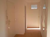 Foto - Helle Dachgeschosswohnung 70qm - 800,00&nbsp;EUR Kaltmiete, ca.&nbsp; 70,00&nbsp;m&sup2;
