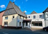Foto - Grosses Haus in Solms Oberndorf