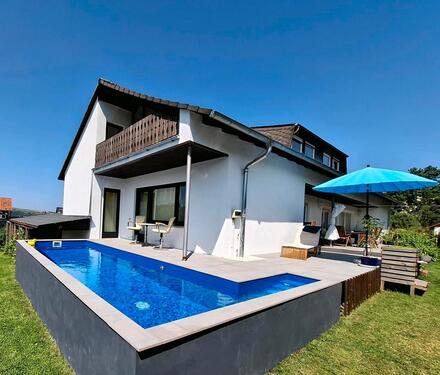 Foto - Einfamilienhaus mit Pool & Einliegerwohnung. Kaufpreis Immobilie: