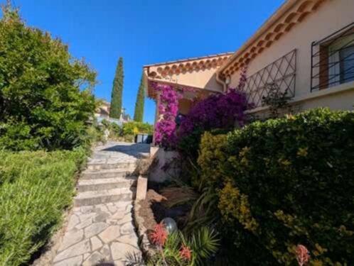 Foto - 3 Zimmer Einfamilienhaus zum Kaufen in Burbach