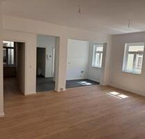 Traumhafte 5-Raum-Wohnung mit 110 m², Fußbodenheizung, Erstbezug - Großenhain