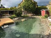 Foto - Wie ein Haus: 3-Zi.-ETW mit Traumgarten, Schwimmteich & Kamin