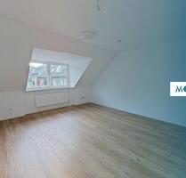 Helle und frisch renovierte 4-Zimmer-Dachgeschosswohnung - Osnabrück Hellern