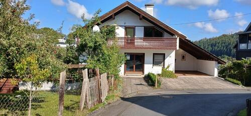 Foto - Einfamilienhaus mit Einlieger- &DG-Wohnung in Haiger-Steinbach