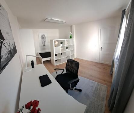 Foto - Zentrumsnahes teilmöbliertes Ein- Zimmer- Appartement Ilmenau