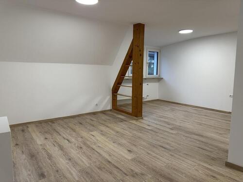 Foto - 3 Zimmer 1. OG Wohnung, Einbauküche, Terrasse und Garten